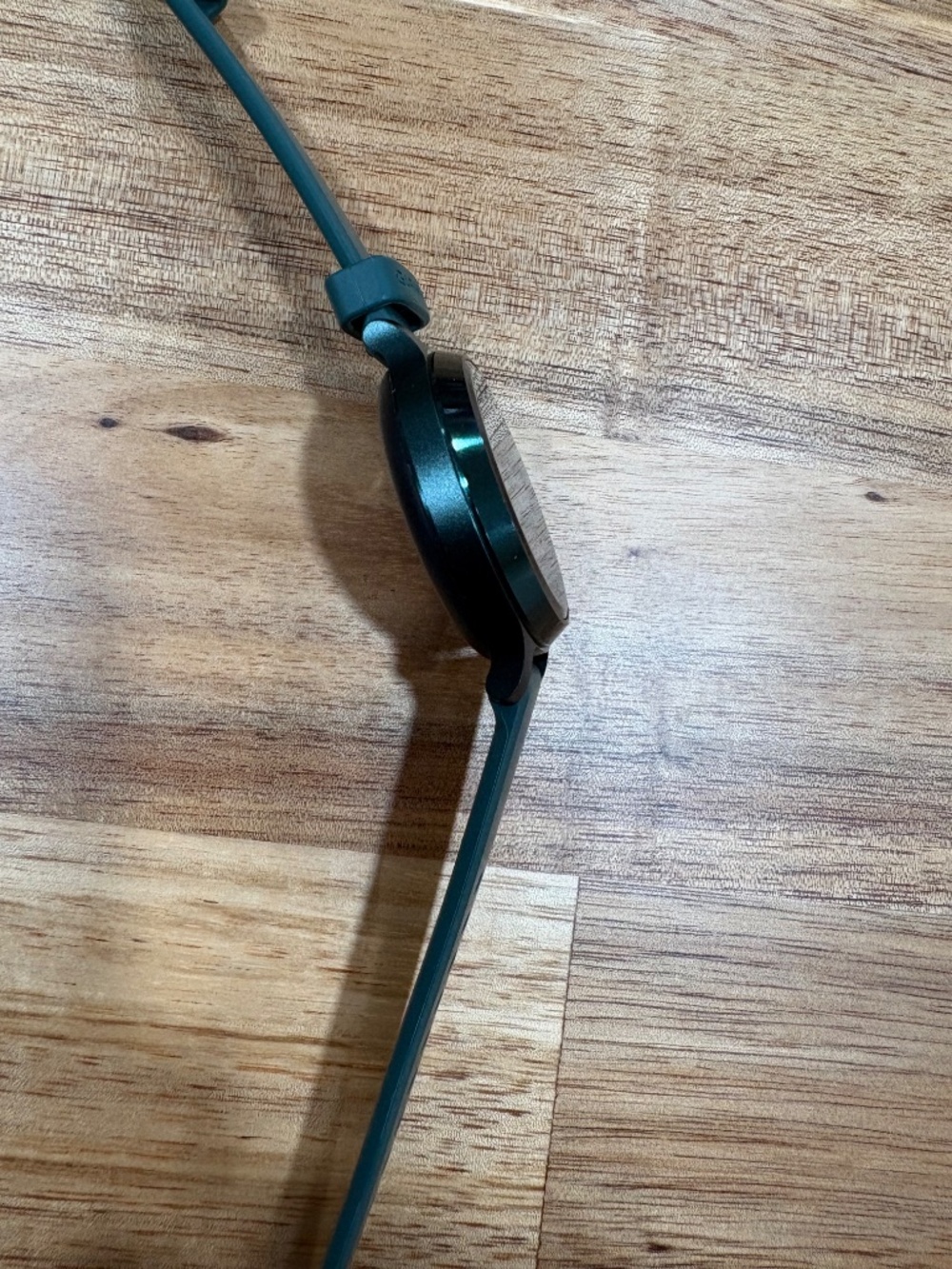Garmin Lily 2 Active - Jasper Green with Silicone Band - Picture 7 of 7
